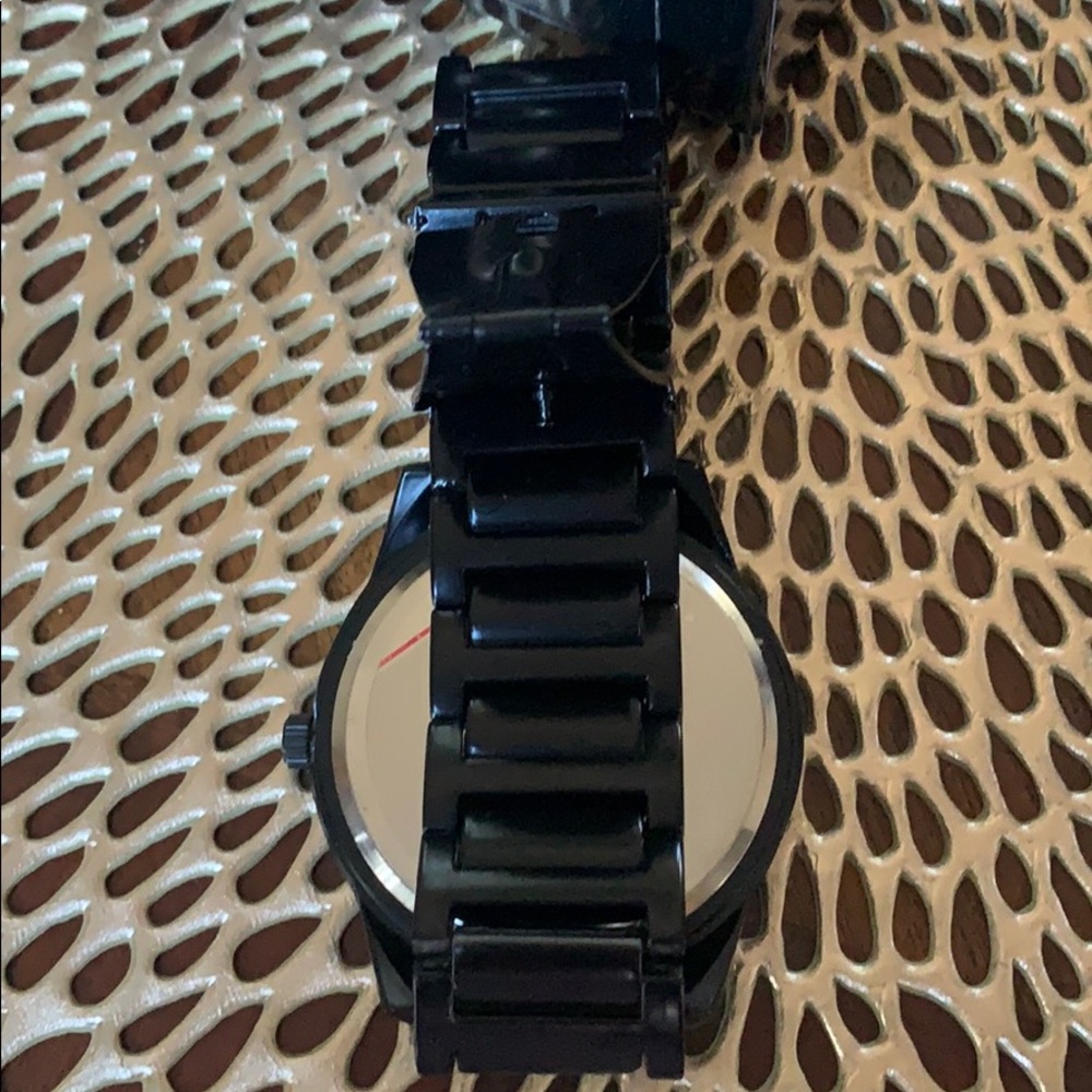 Watch - Picture 3 of 5